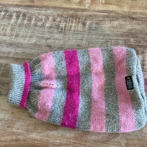 Pet sweater by Cloe & Cluzo